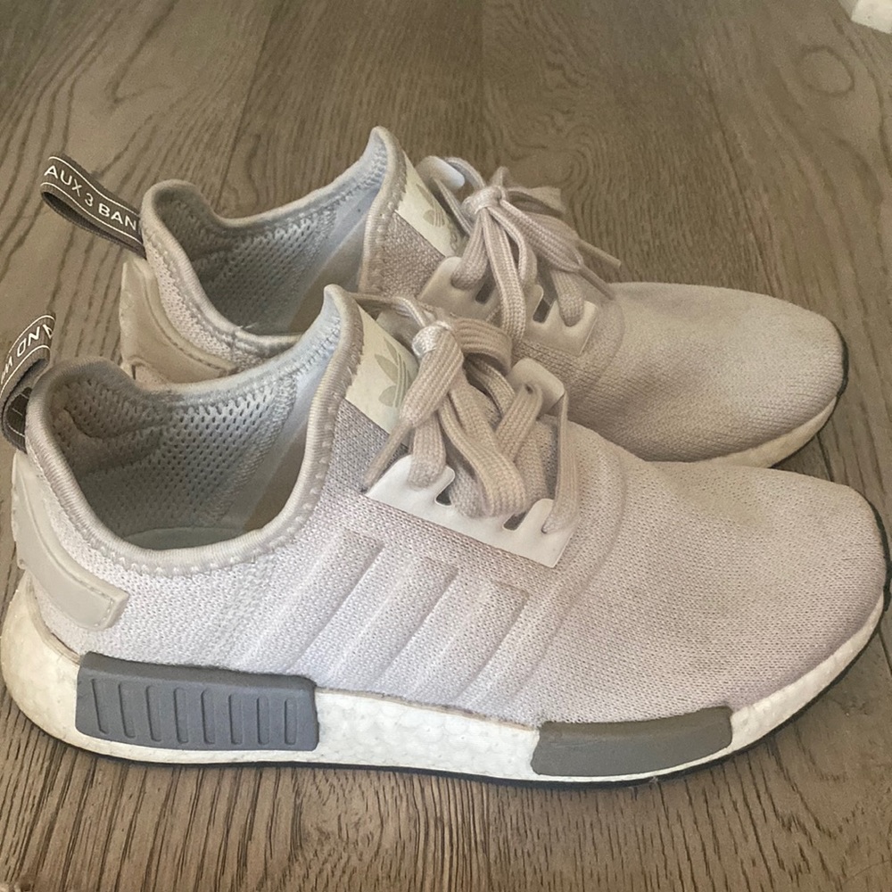 Adidas Boost NMD_R1